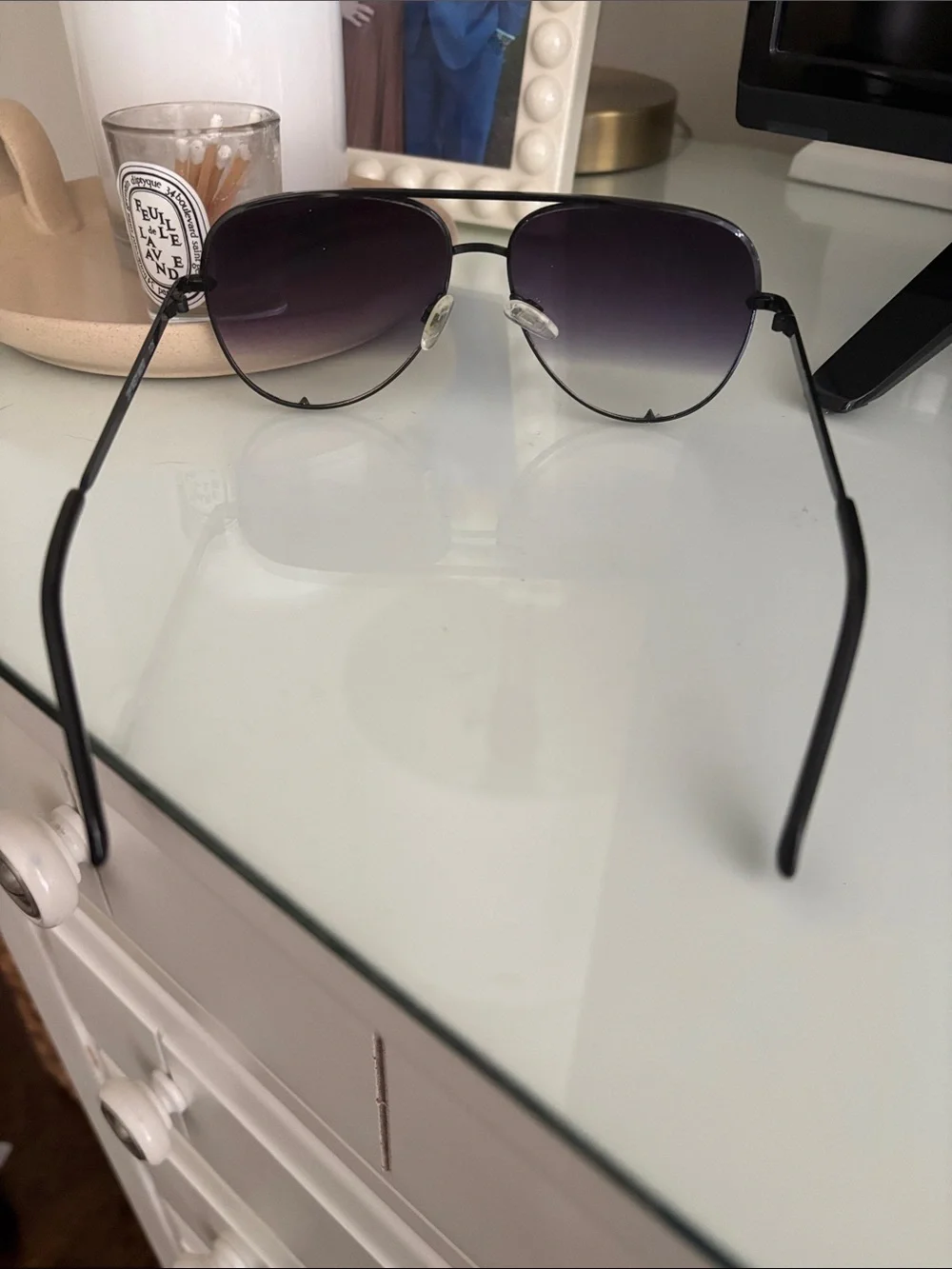 Quay Australia Black Aviator Sunglasses with Gradient Lenses